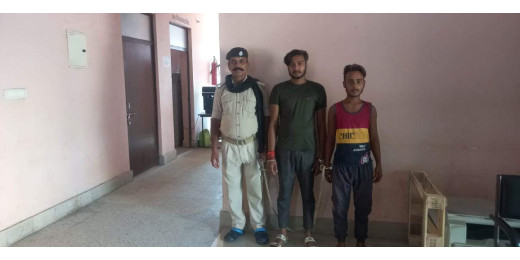 अवैध शराब के खिलाफ उत्पाद पुलिस की कार्रवाई, दो तस्कर गिरफ्तार